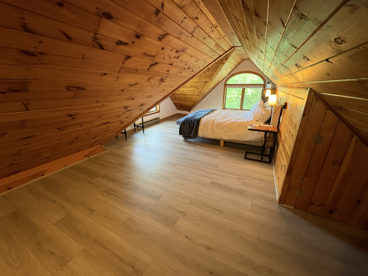 Live on Conesus Lake in a newly renovated home - Photo 11