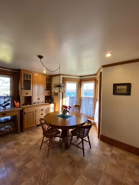 Quiet Geneseo lake property with lots of land and space - Photo 5