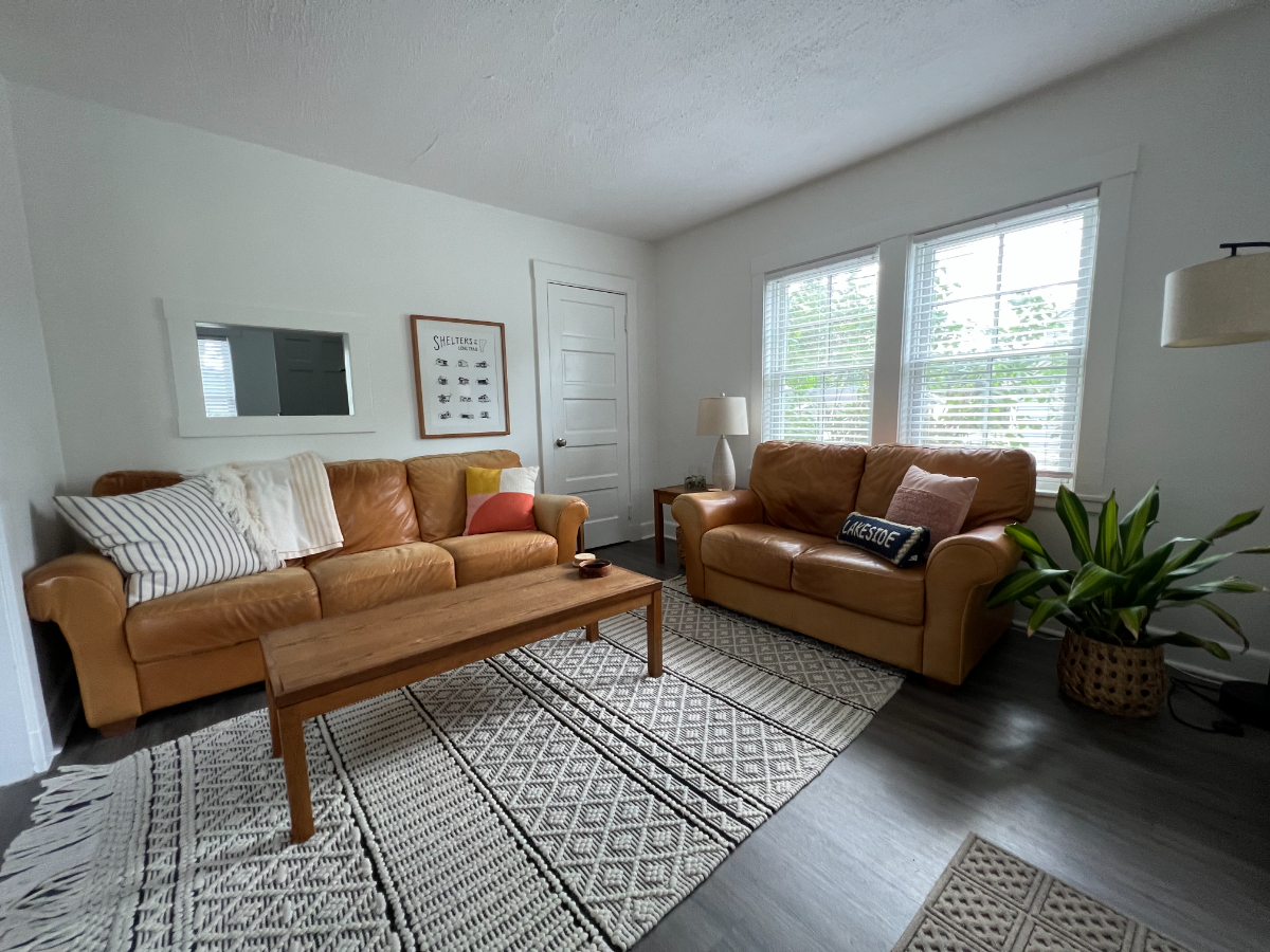 Lakeside Park Beach House for Spring (3BR/1.5BA, all utilities included) - Photo 6