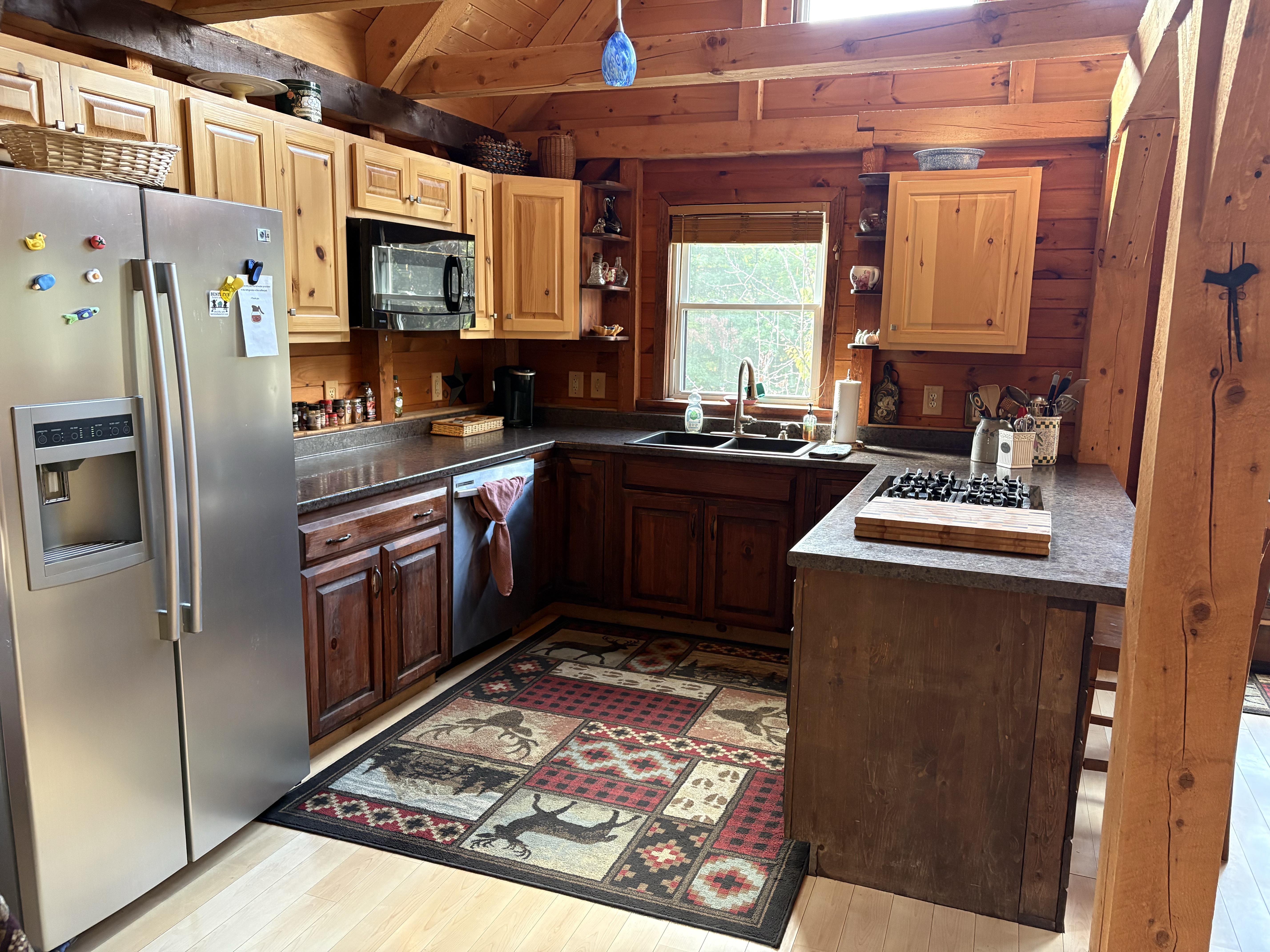 Sheila's Cabin in the Woods - Photo 8