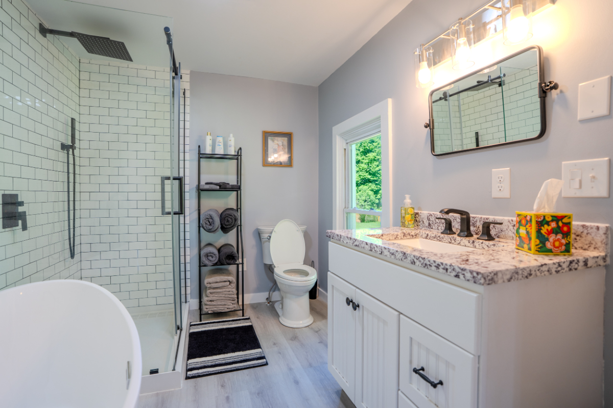 Cozy 2 Bedroom home in resort community near Lake Ontario - Photo 6