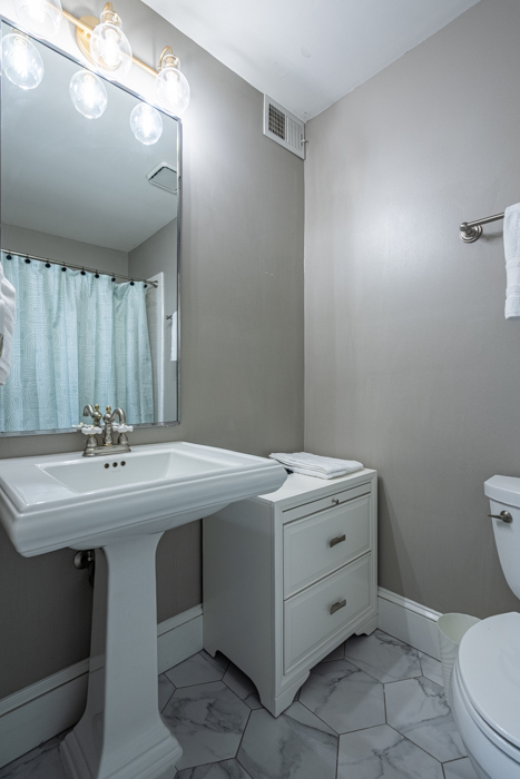 Furnished 1BR Condo at Historic Knox Hall Steps from Piedmont Park - Photo 10