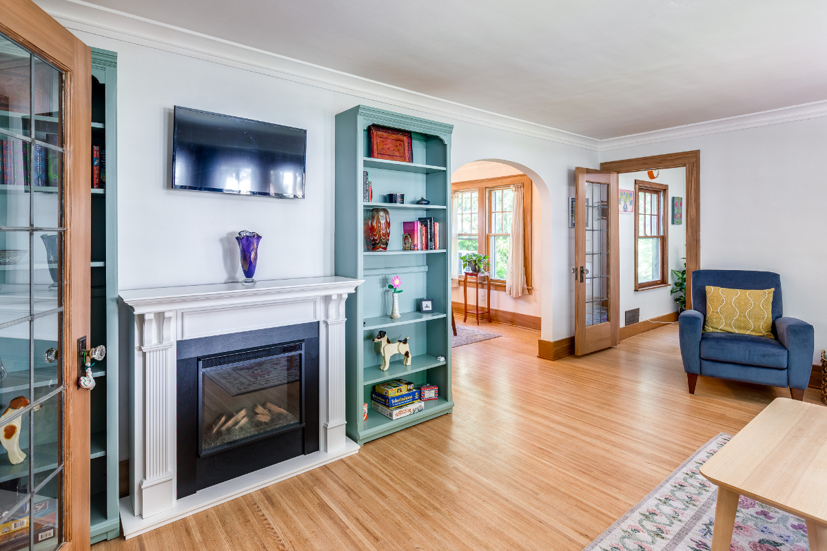 Newly Renovated 3BD/1.5BA Furnished Home in North Winton Village - Available January 15 - Photo 3