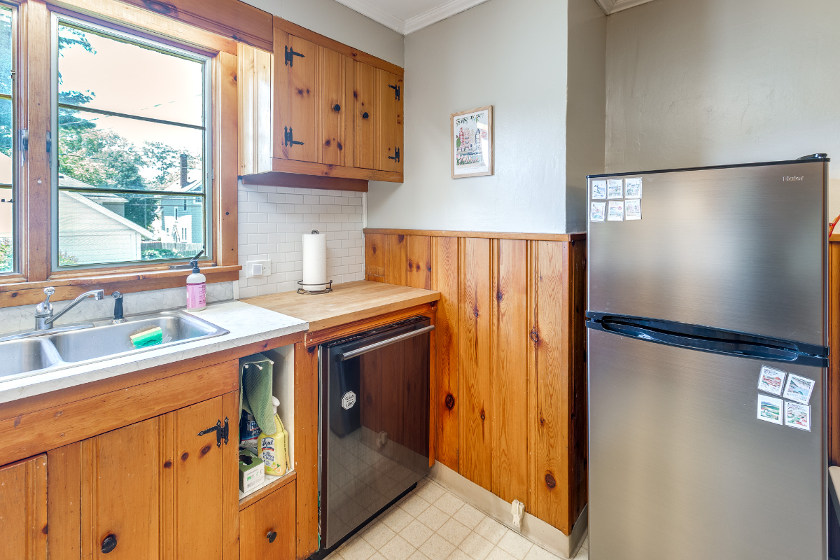 Newly Renovated 3BD/1.5BA Furnished Home in North Winton Village - Available January 15 - Photo 12