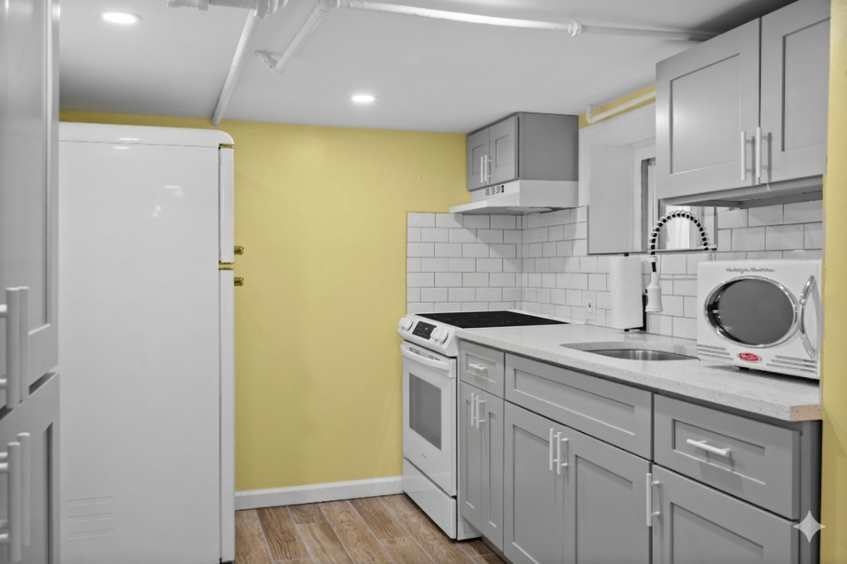 Convenient Lower-Level Apartment Near Transit, Hospitals & Major Roadways - Photo 3