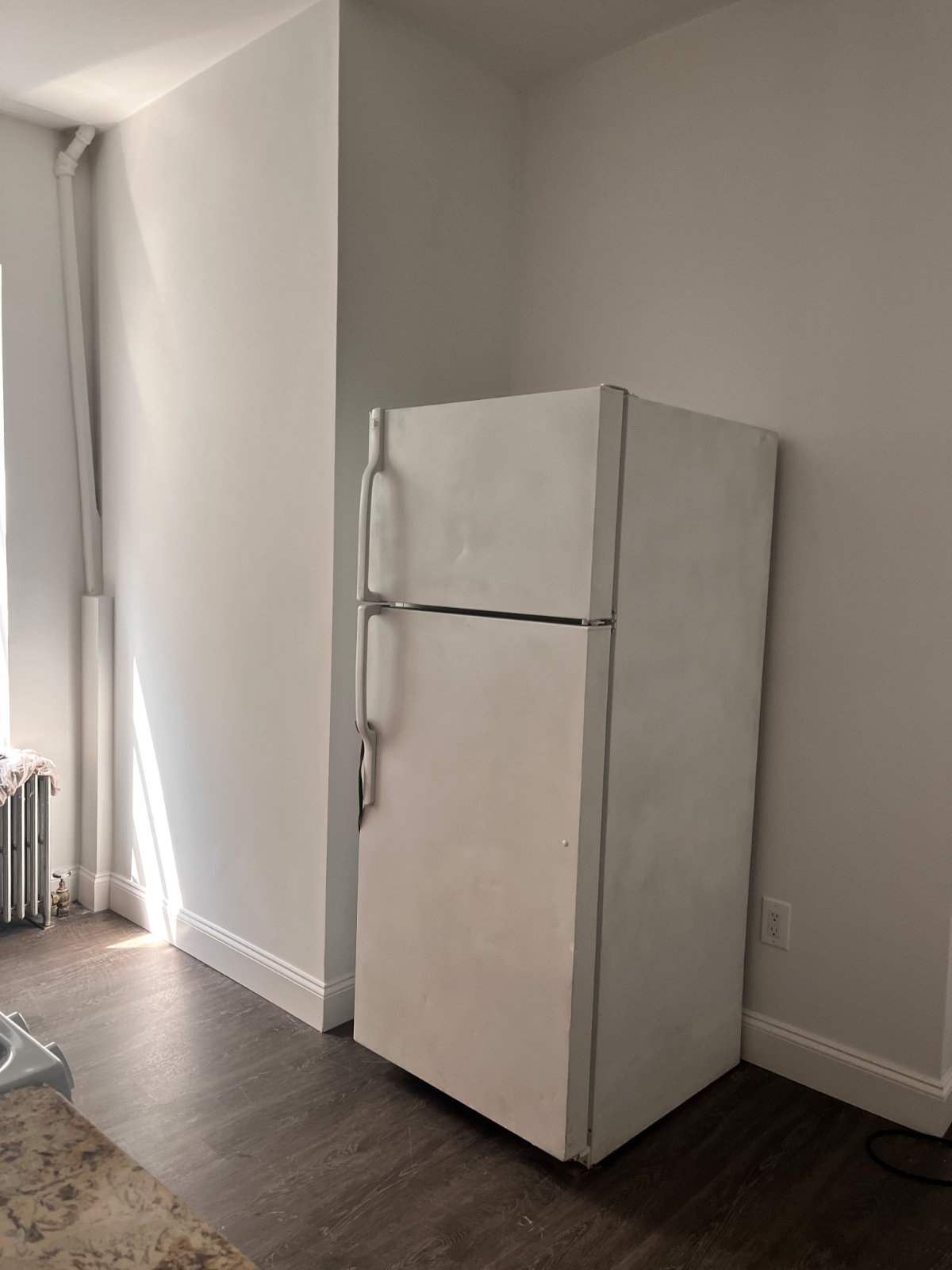 Cozy Bedroom in Bay Ridge - Photo 4