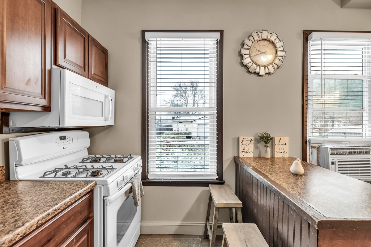 Niagara Falls Retreat - Photo 3