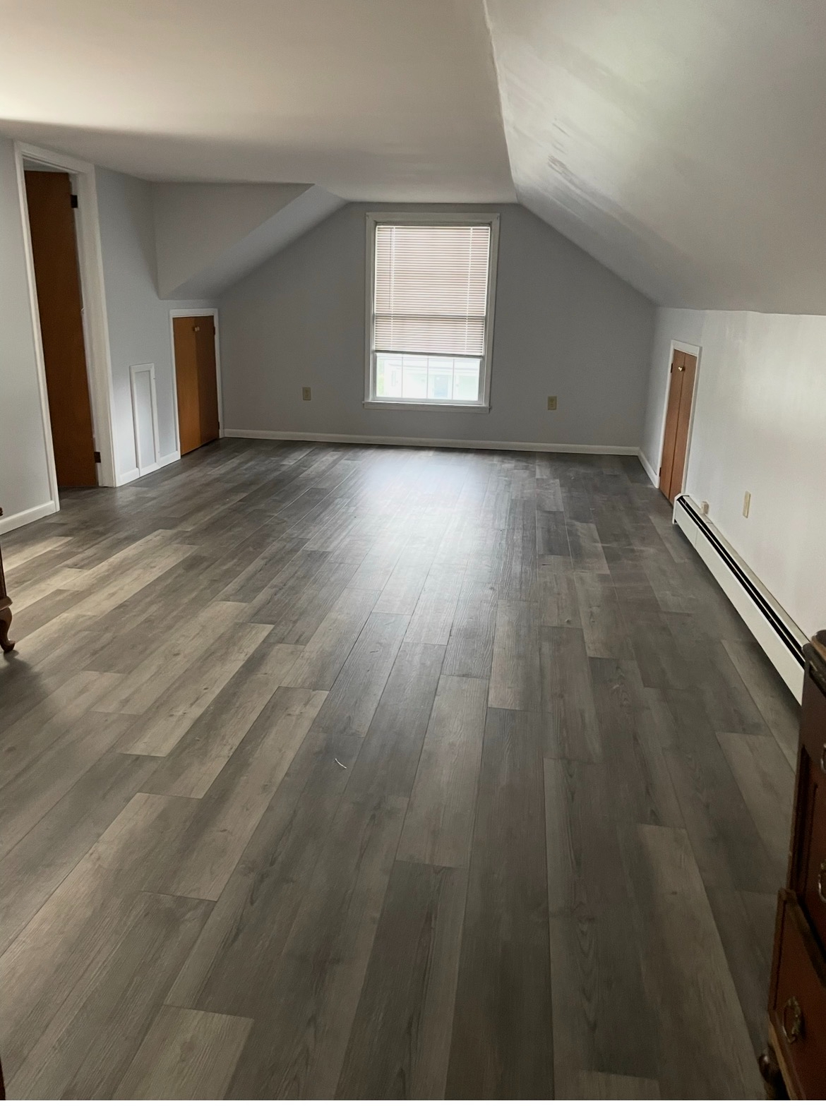 Quiet Two-Bedroom Apartment- ALL UTILITIES INCLUDED - Photo 2