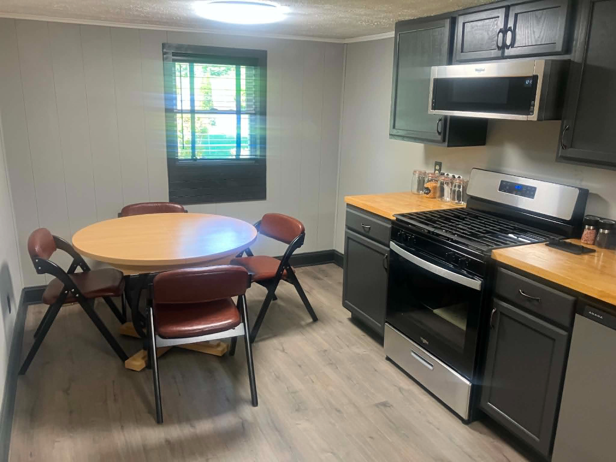 Newly Renovated 2BR Westmoreland Home in Huntington Near Marshall University and Hospitals - Photo 3