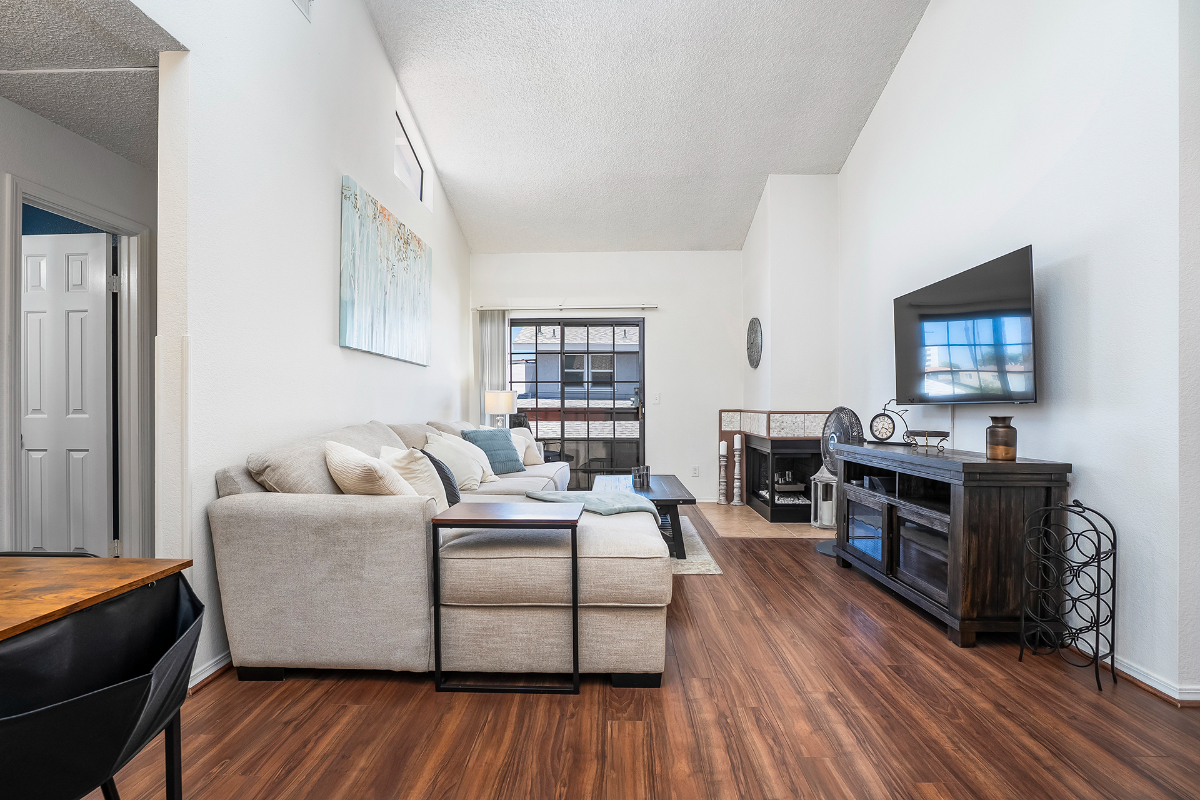 Modern North Park Retreat / Walk to Everything / Parking & W/D / All-Inclusive - Photo 3