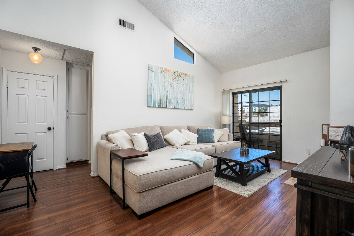 Modern North Park Retreat / Walk to Everything / Parking & W/D / All-Inclusive - Photo 2