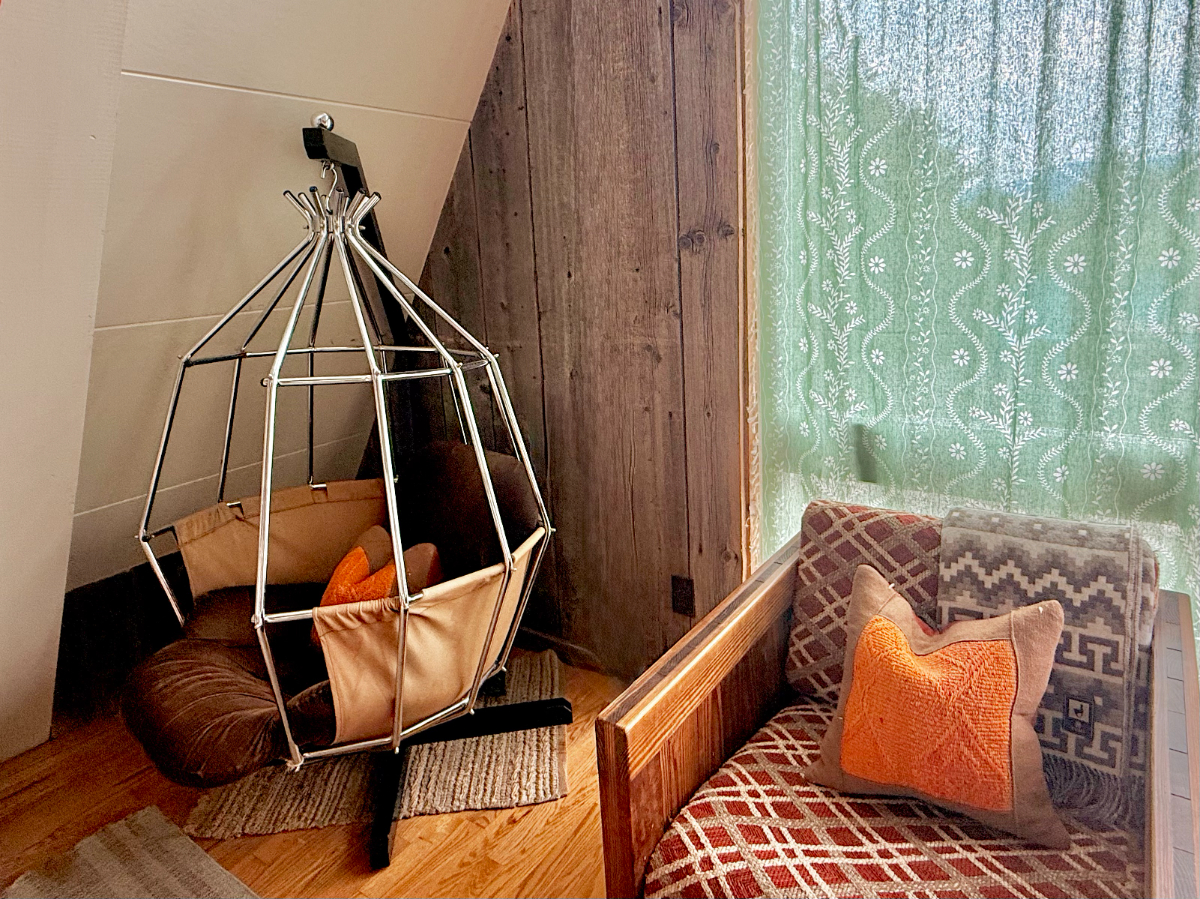 The Birdhouse - 1965 A-Frame with Mountain Views, Sauna, Hot Tub, Fire Pit, Stream - Photo 8