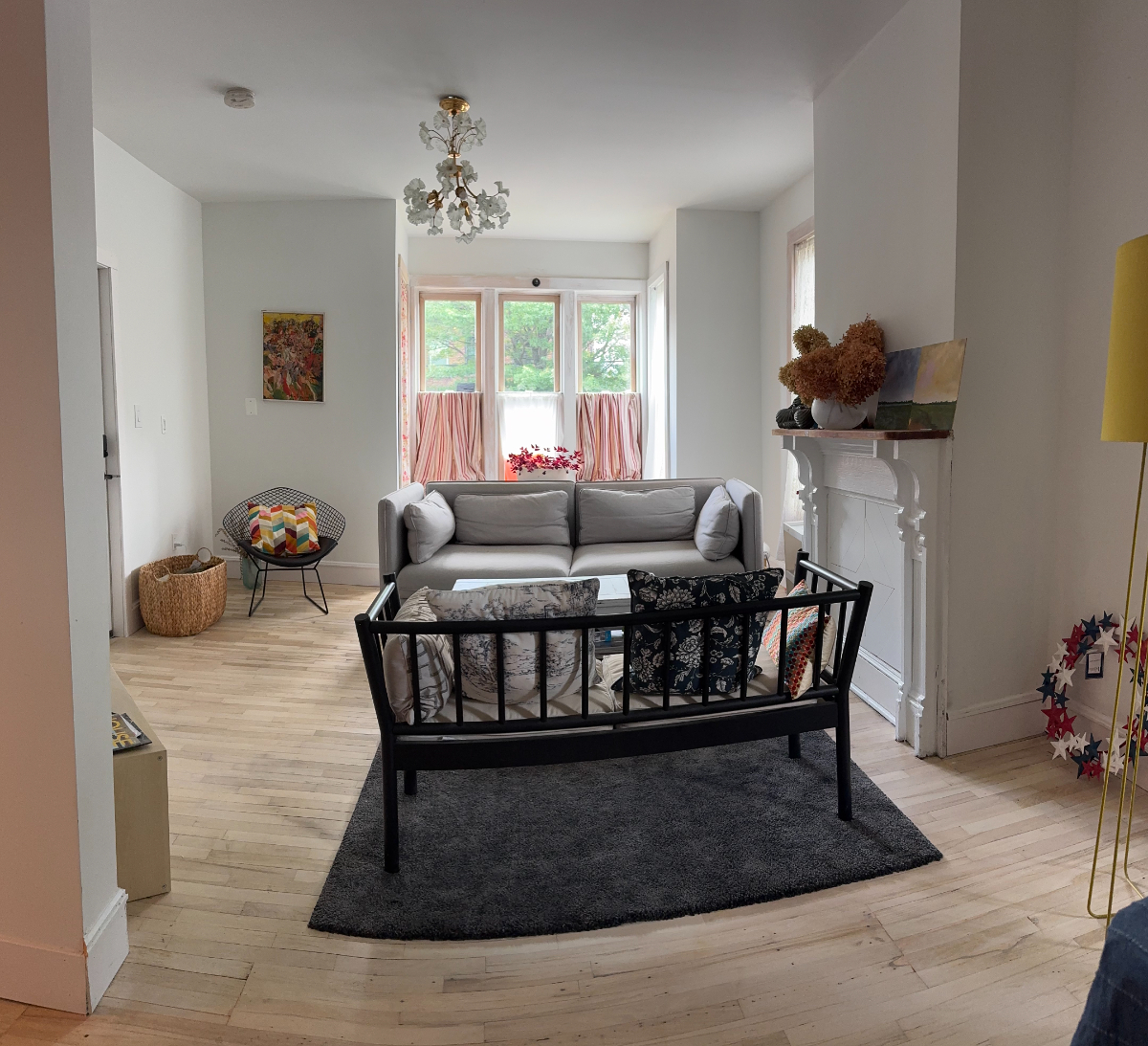 The Eclectic Nest Rental in Prime Location - October to April - Photo 4